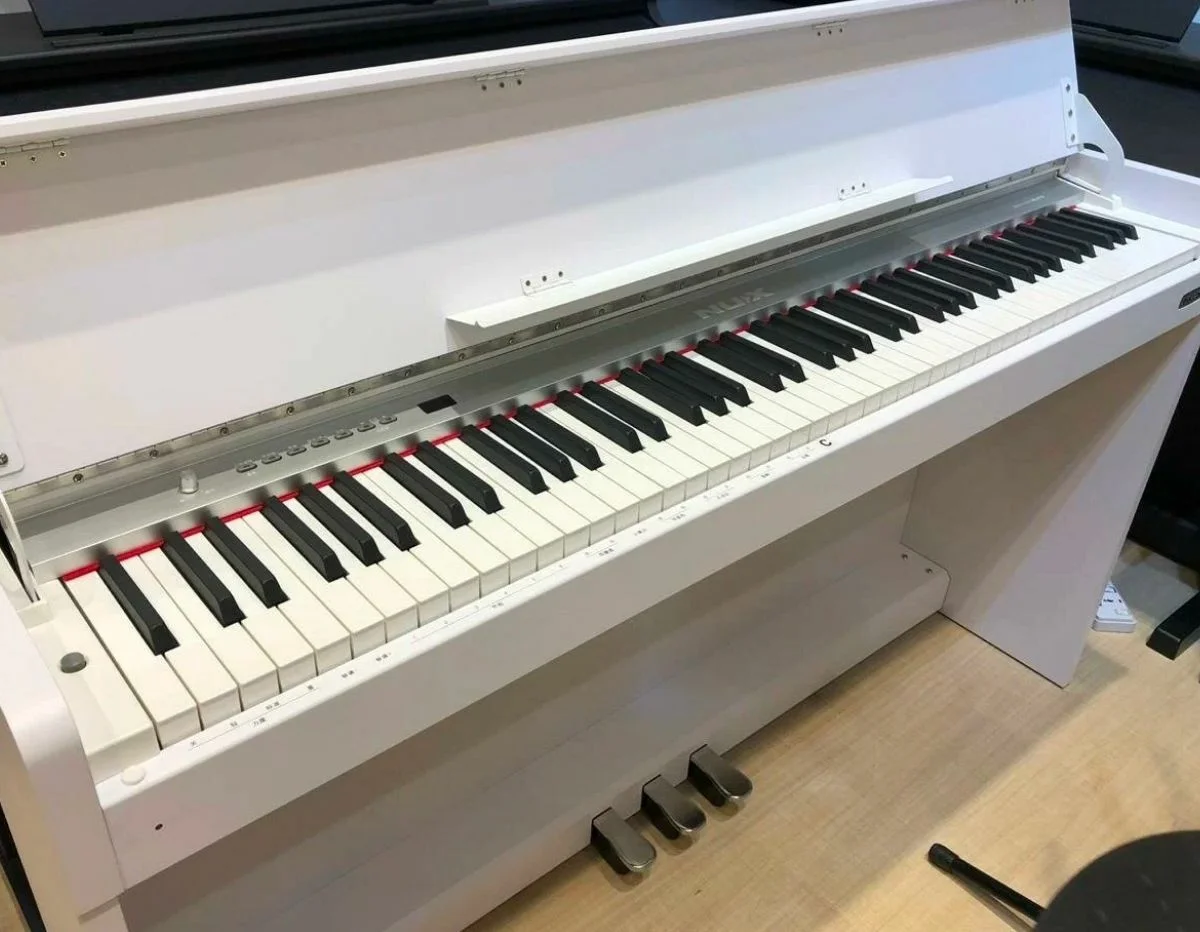 Цифровое пианино Nux NCK-330 WH