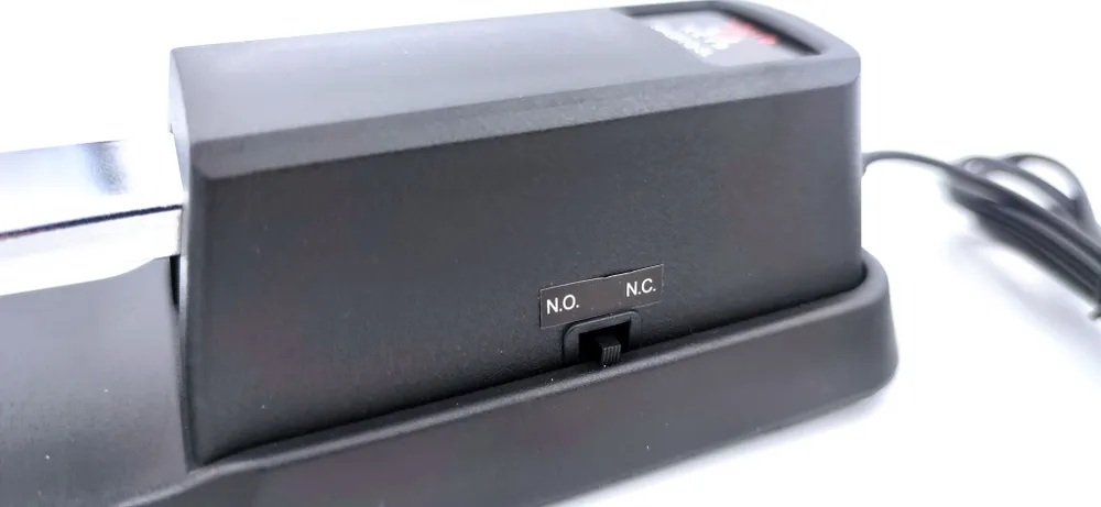 Рояльная педаль черная - фото 1