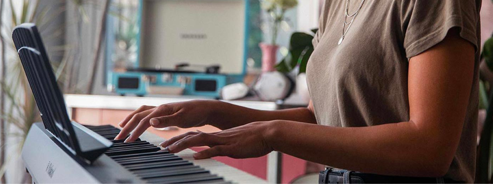 Честный обзор Roland FP-10. Стоит переплачивать за FP-30?