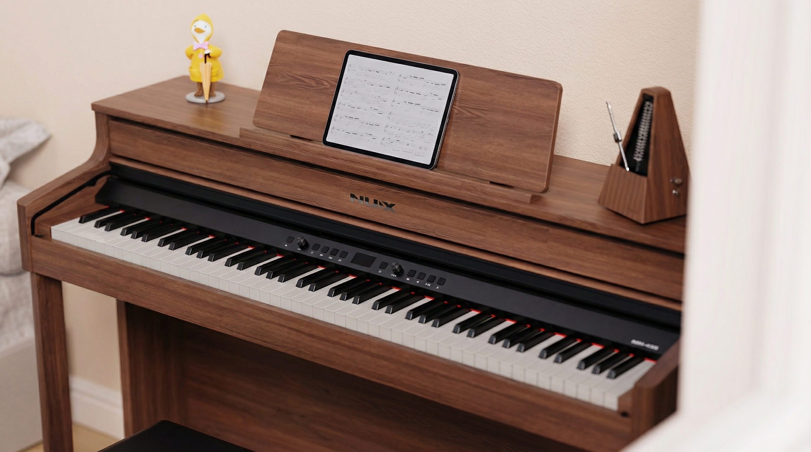 Цифровое пианино Nux NCK-430-WN