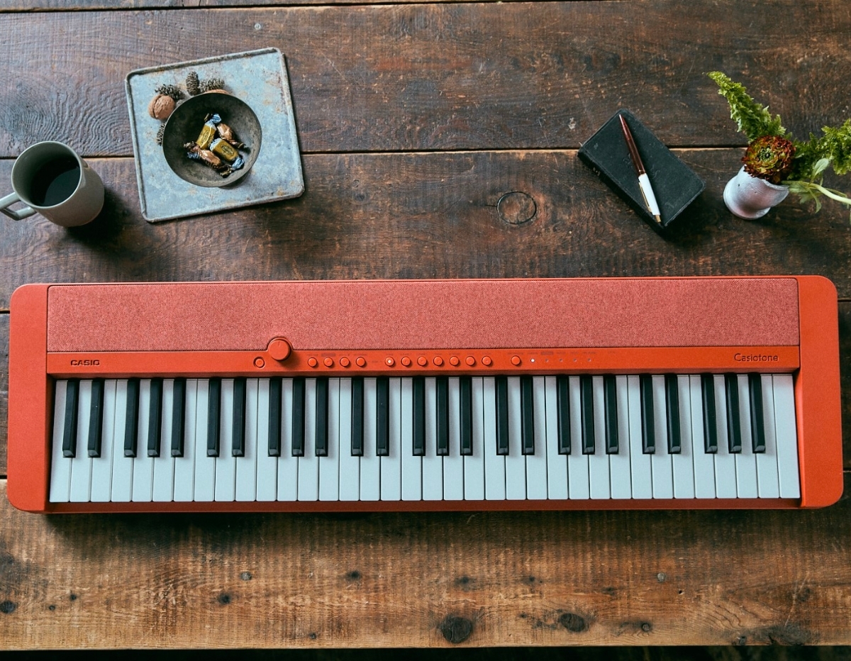 Цифровое пианино Casio CT-S1 RD