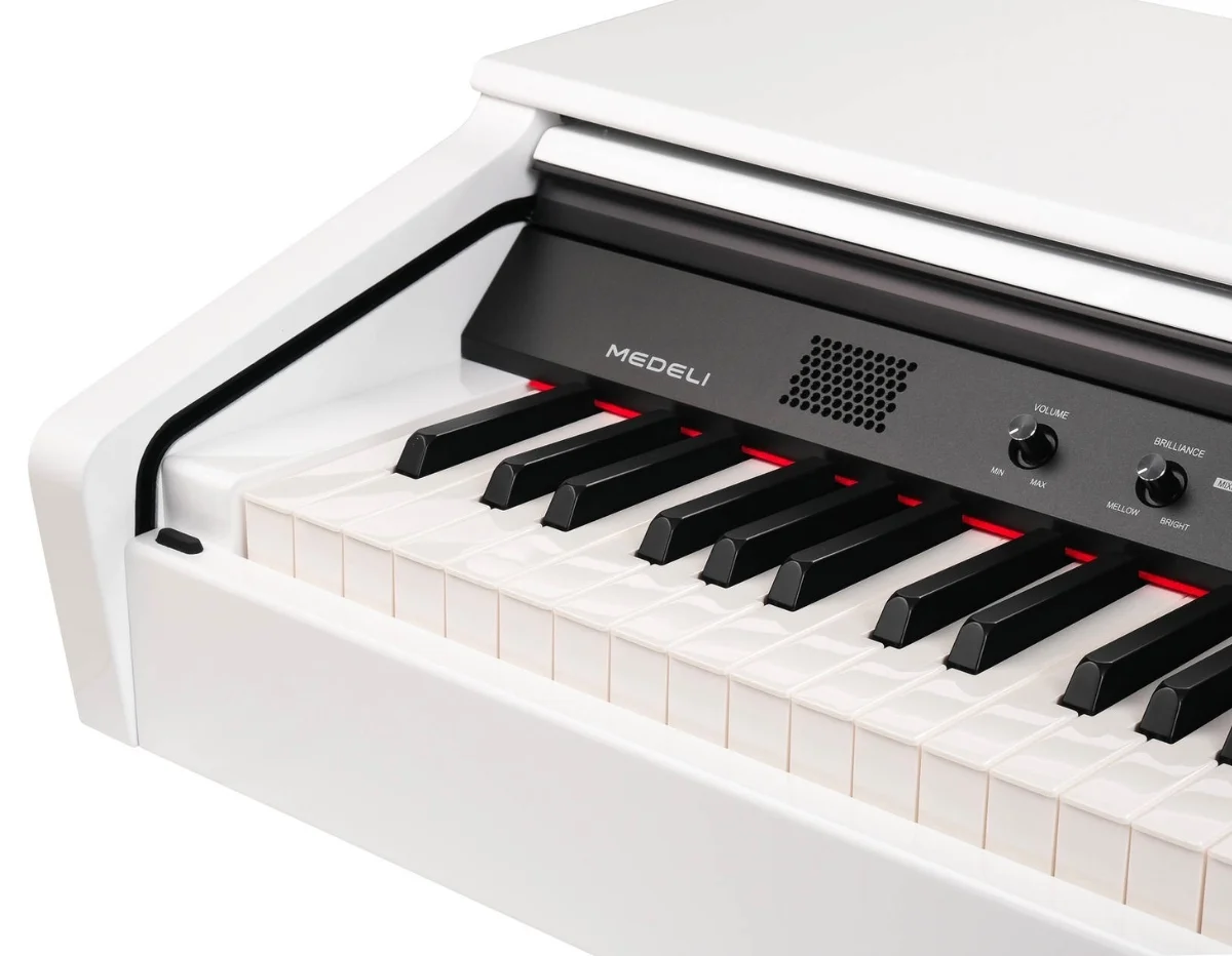 Цифровое пианино Medeli DP330 WH - фото 1