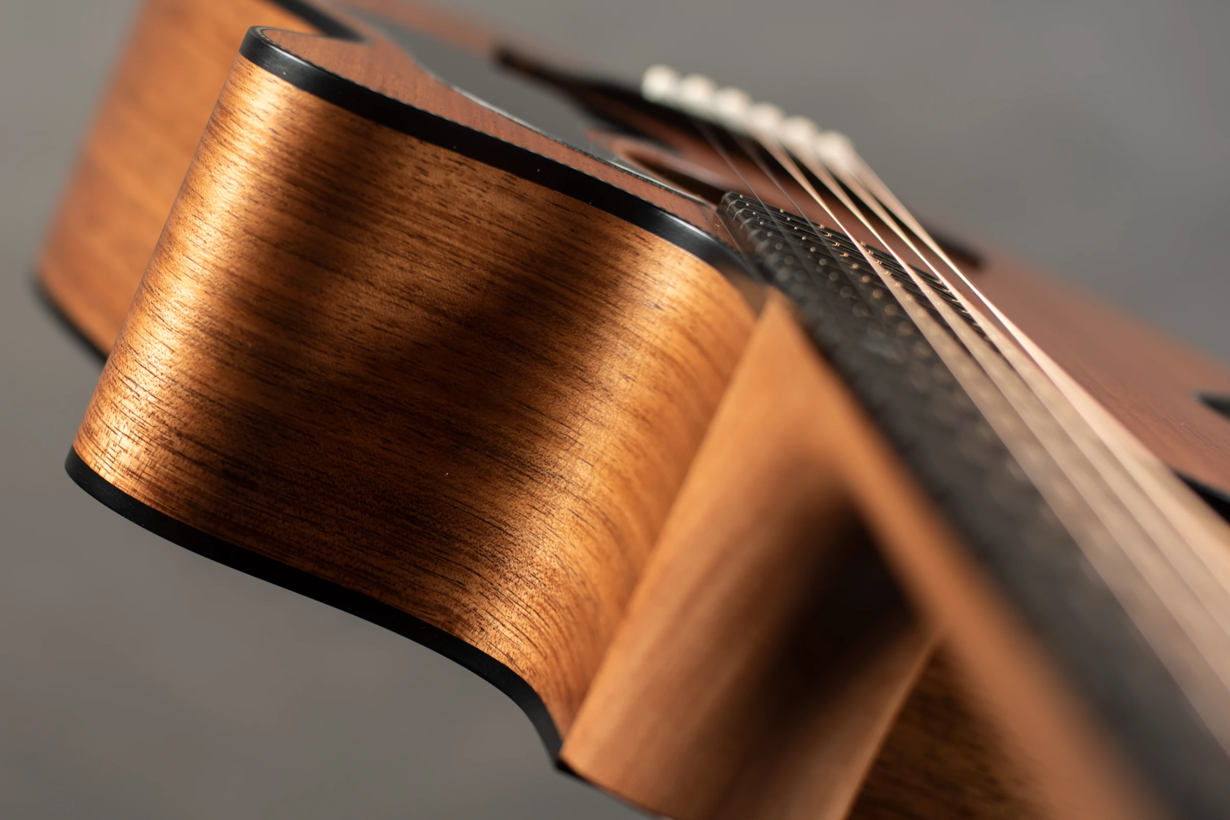 Электроакустическая гитара Maton EBW808C — корпус и детали - фото 4