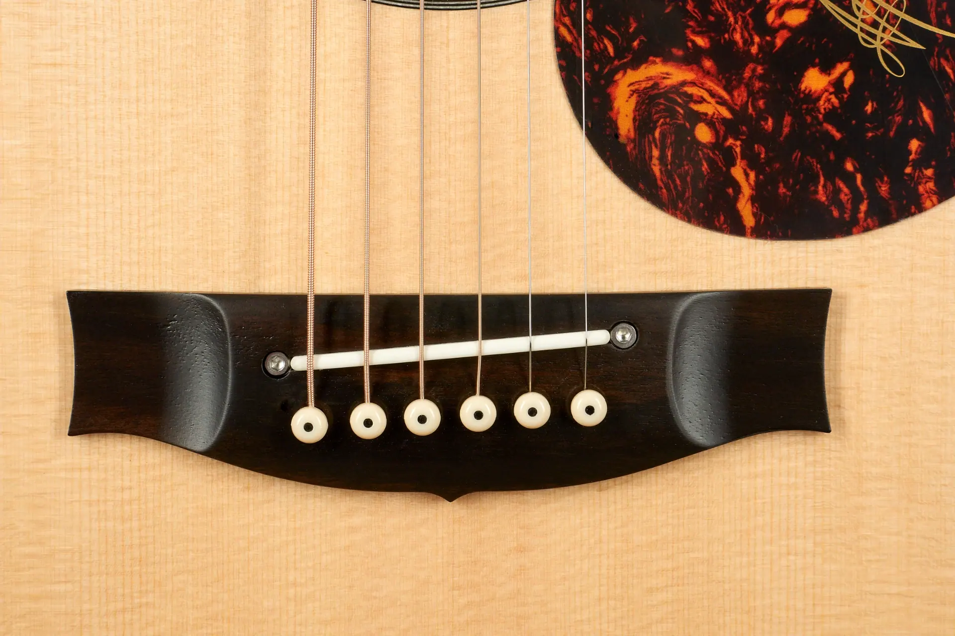 Электроакустическая гитара Maton EBG808-ARTIST — корпус и детали - фото 6