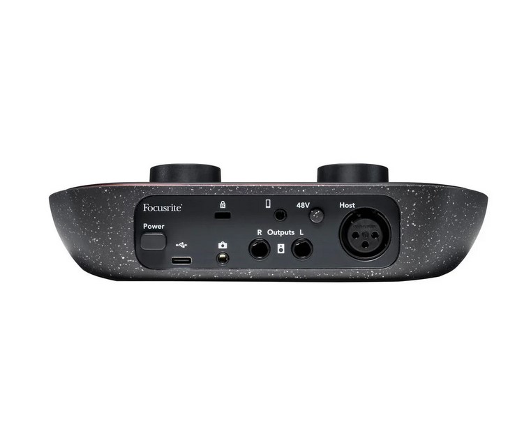 USB-аудиоинтерфейс Focusrite Vocaster One Studio — разъёмы и органы управления - фото 1