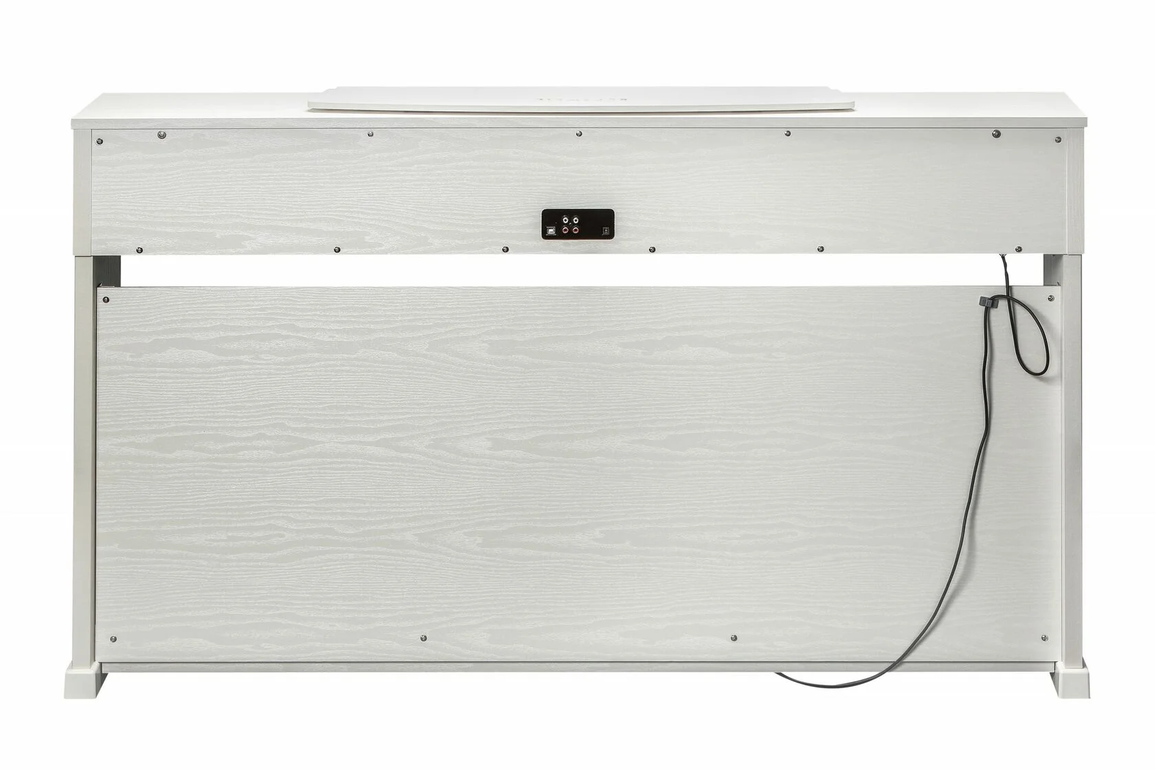 линейные и USB выходы находятся за инструментом