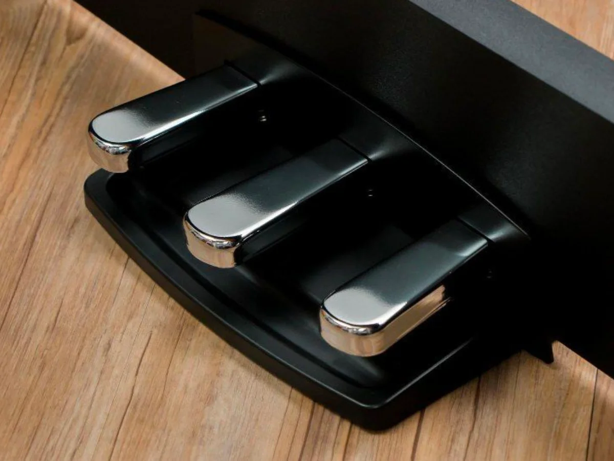 Полноценные рояльные педали с функцией полупедали