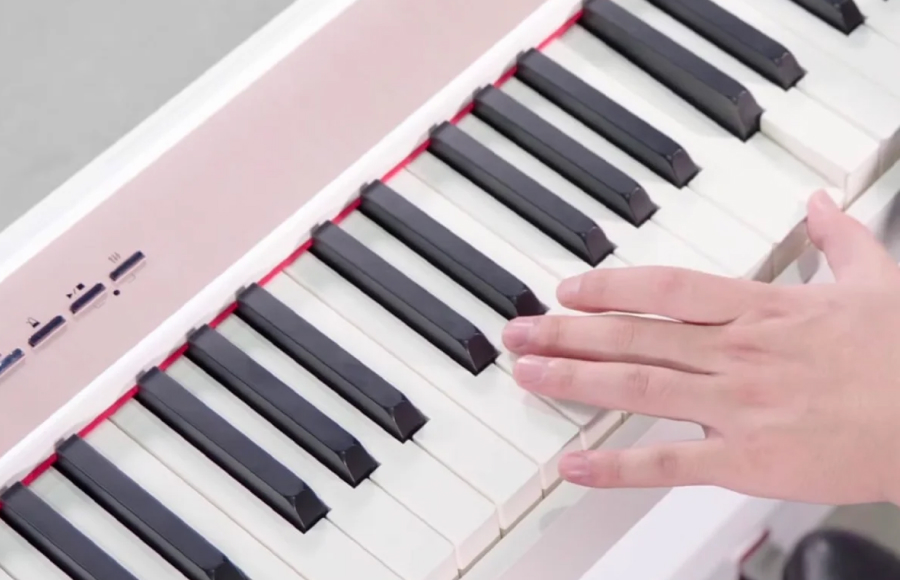 Пальцы не скользят благодаря текстурированному покрытию клавиш